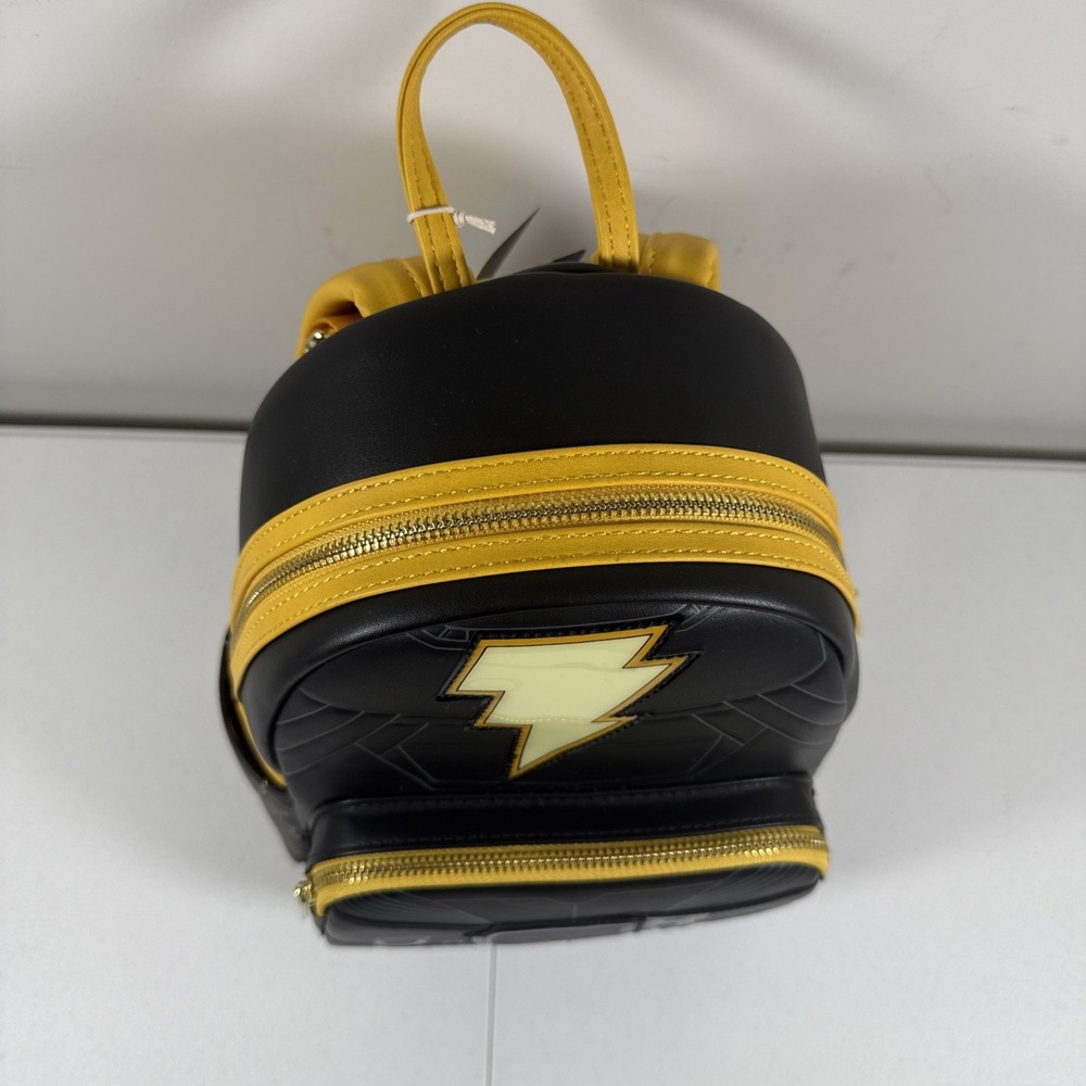 Loungefly DC Comics Black Adam Light Up Cosplay Mini Backpack Brand New With Tag - Picture 5 of 6
